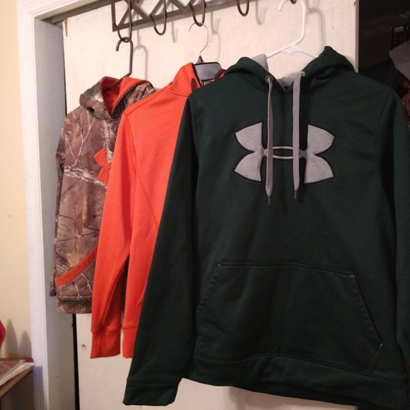 HOODIES - Picture 4 of 4